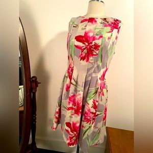 Vince Camuto - Scuba Floral Dress - Size 14